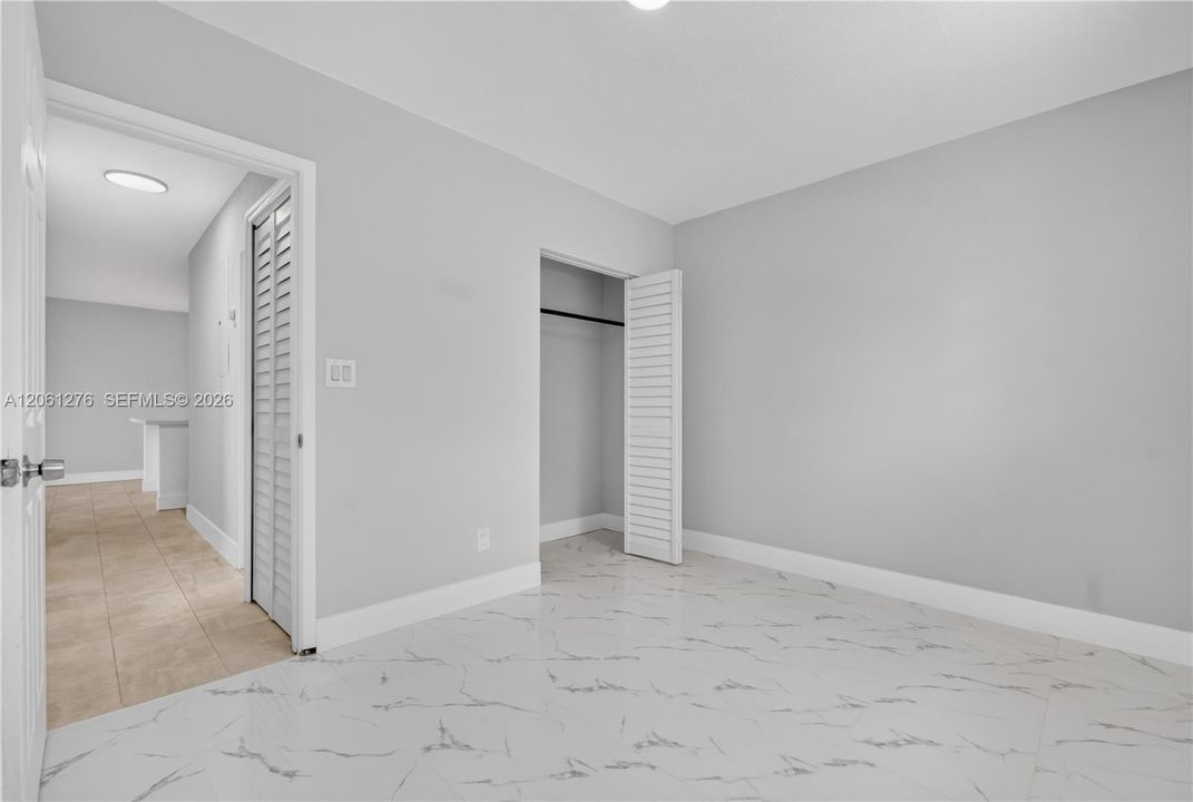 En Venta: $570,000 (5 camas, 3 baños, 1560 Pies cuadrados)