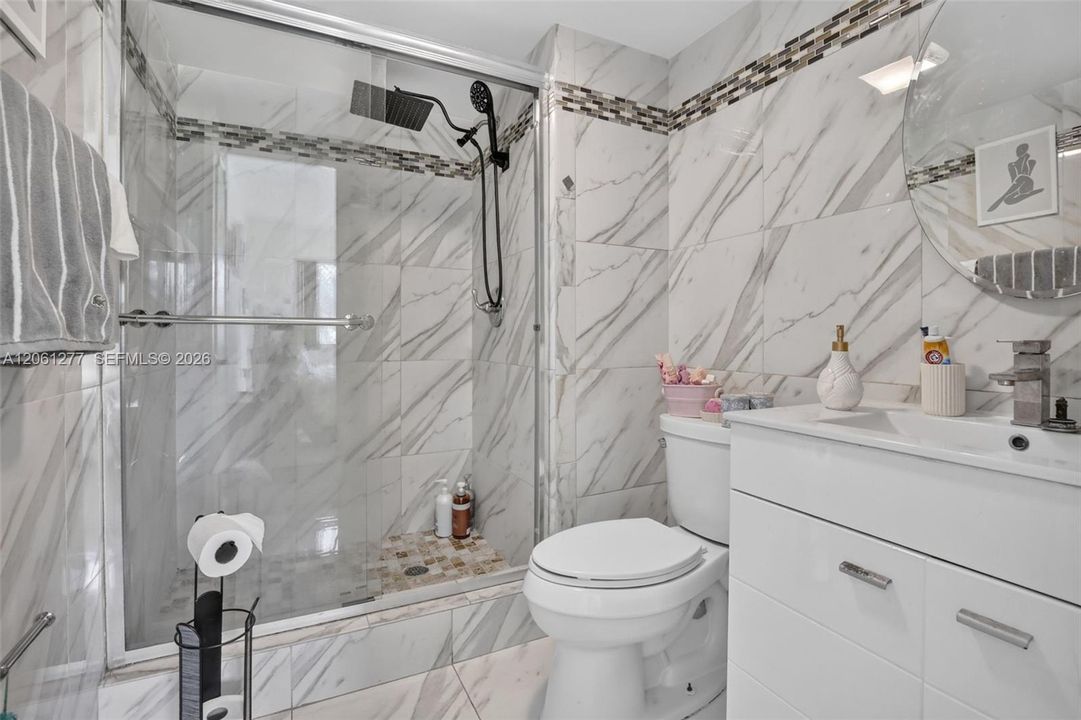 En Venta: $187,000 (2 camas, 2 baños, 1170 Pies cuadrados)