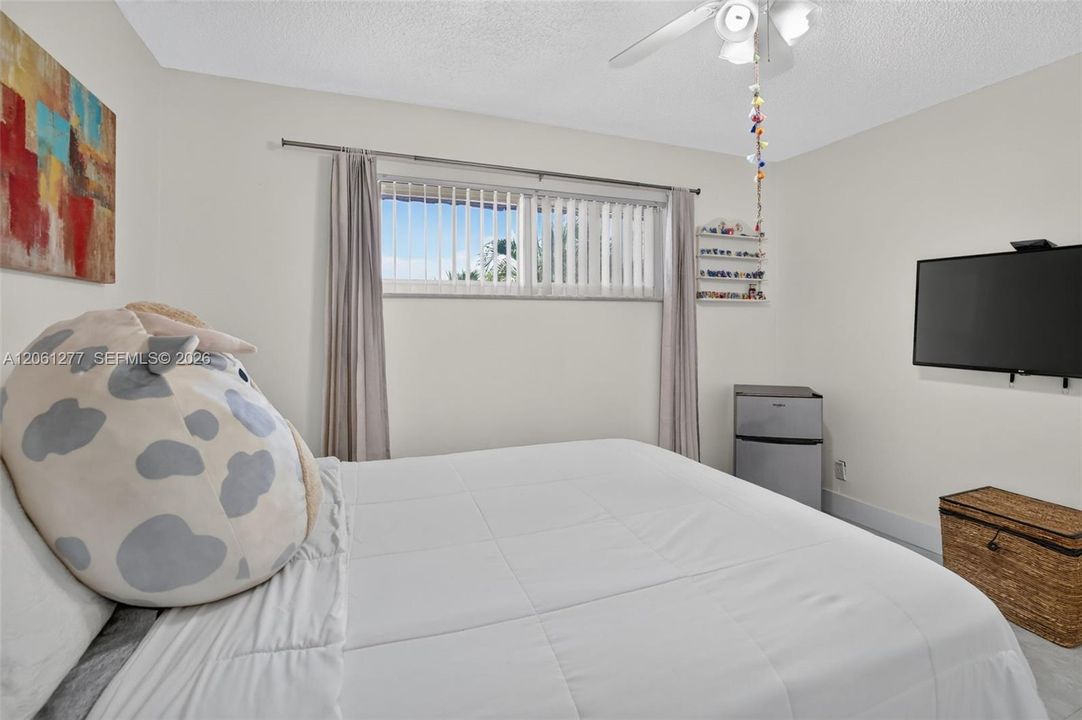 En Venta: $187,000 (2 camas, 2 baños, 1170 Pies cuadrados)