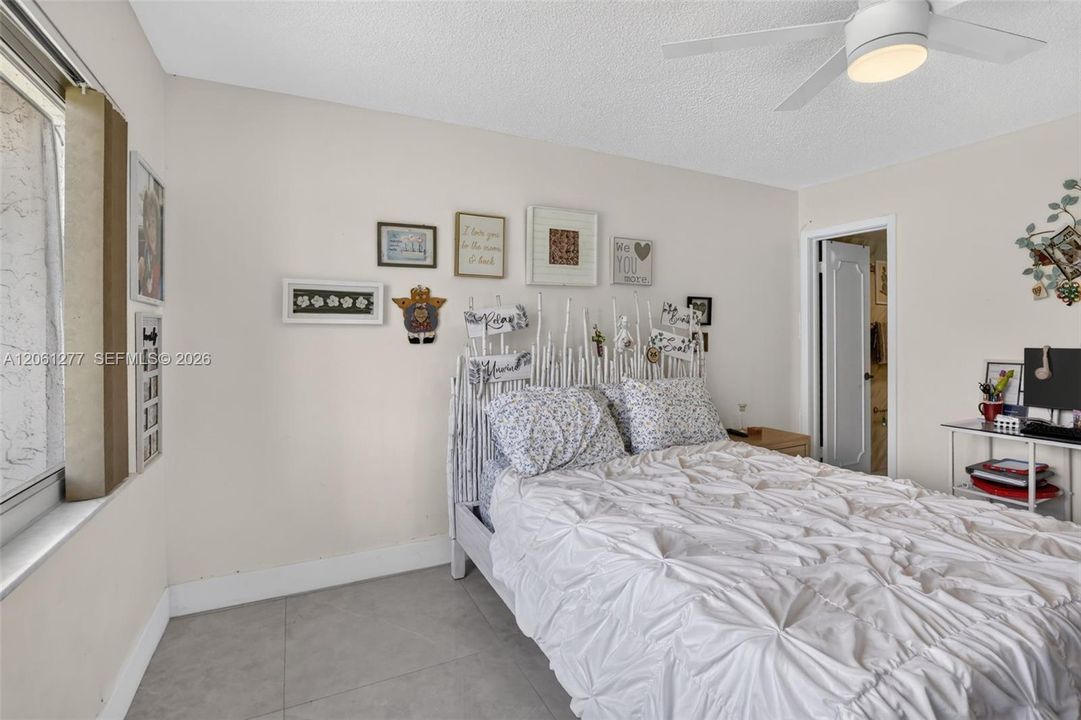 En Venta: $187,000 (2 camas, 2 baños, 1170 Pies cuadrados)