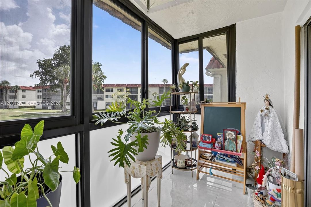 En Venta: $187,000 (2 camas, 2 baños, 1170 Pies cuadrados)