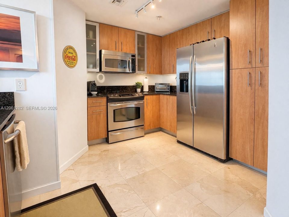 В аренду: $3,600 (2 спален, 2 ванн, 1251 Квадратных фут)