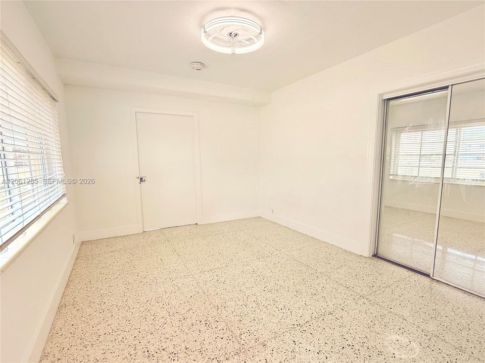 В аренду: $1,750 (1 спален, 1 ванн, 408 Квадратных фут)