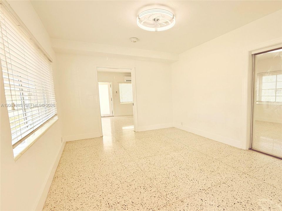 В аренду: $1,750 (1 спален, 1 ванн, 408 Квадратных фут)