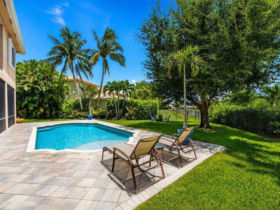 Tropical Landscaping
