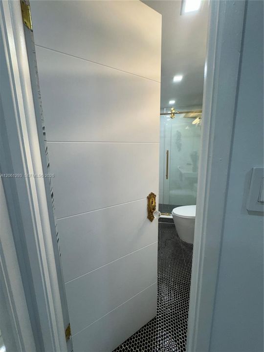 На продажу: $265,000 (2 спален, 2 ванн, 1080 Квадратных фут)