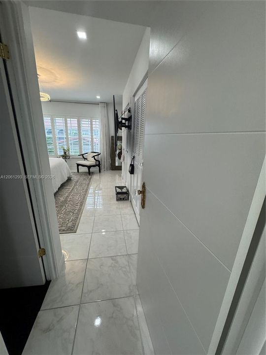 На продажу: $265,000 (2 спален, 2 ванн, 1080 Квадратных фут)