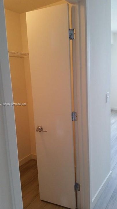 В аренду: $3,200 (1 спален, 1 ванн, 694 Квадратных фут)