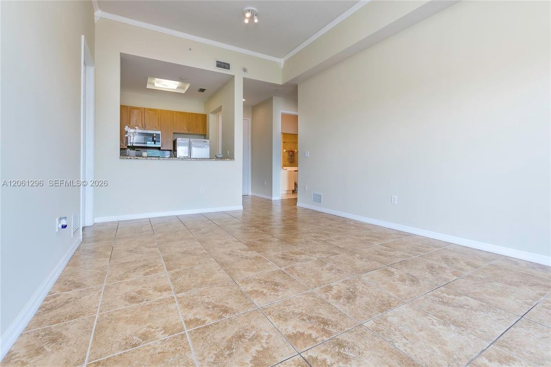 В аренду: $2,750 (2 спален, 2 ванн, 952 Квадратных фут)