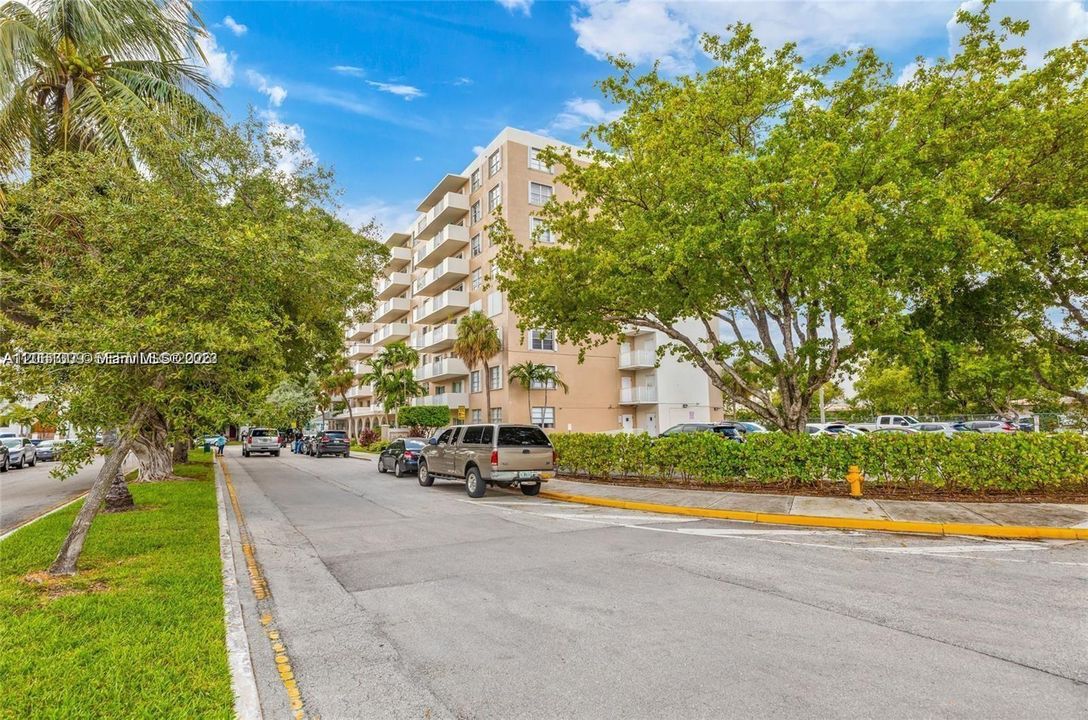 En Venta: $390,000 (2 camas, 2 baños, 1149 Pies cuadrados)