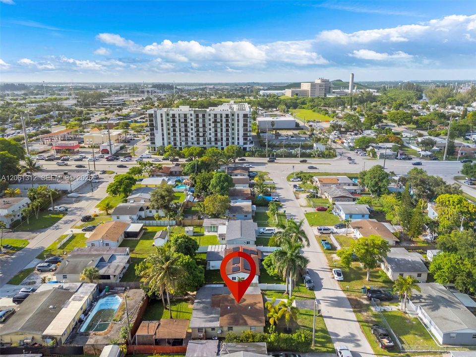 En Venta: $480,000 (3 camas, 2 baños, 1371 Pies cuadrados)