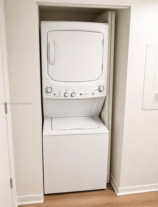 На продажу: $315,000 (3 спален, 2 ванн, 1032 Квадратных фут)