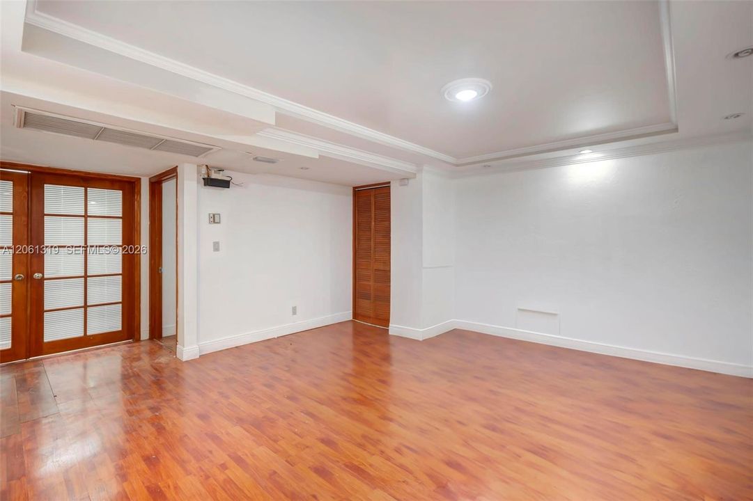 На продажу: $69,900 (0 спален, 0 ванн, 0 Квадратных фут)