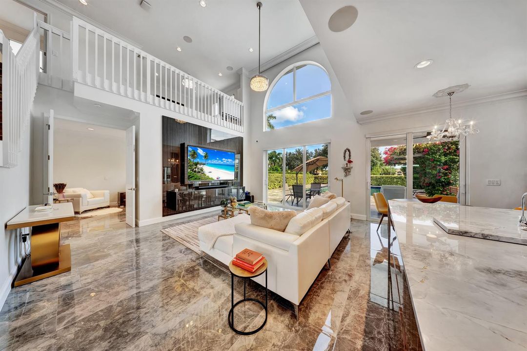 Great Room With Loft