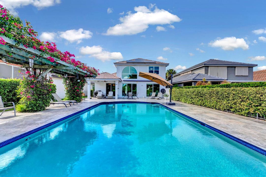 Pool Long View