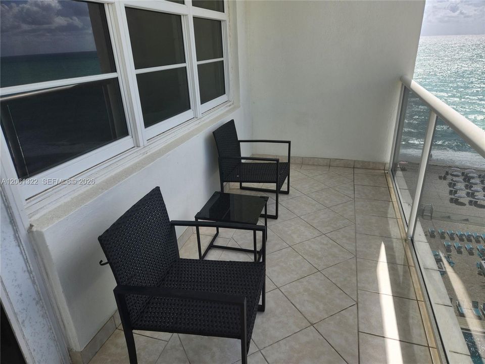 For Rent: $4,500 (2 beds, 2 baths, 1248 Square Feet)
