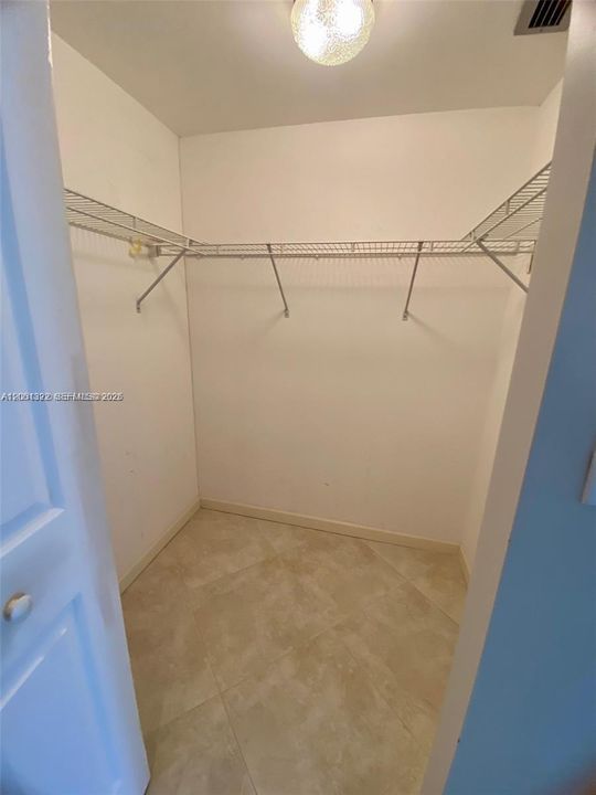 For Rent: $4,500 (2 beds, 2 baths, 1248 Square Feet)