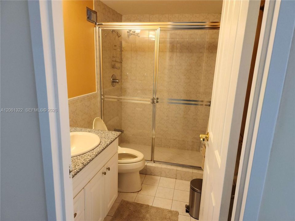 For Rent: $4,500 (2 beds, 2 baths, 1248 Square Feet)
