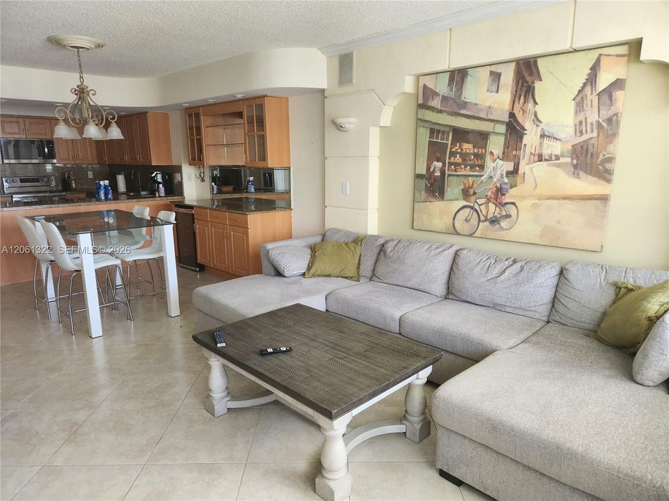 For Rent: $4,500 (2 beds, 2 baths, 1248 Square Feet)