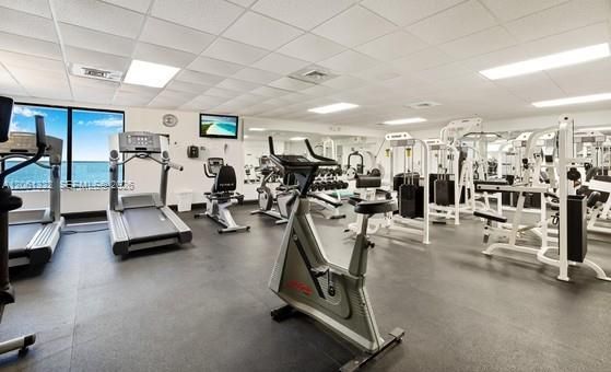 For Rent: $4,500 (2 beds, 2 baths, 1248 Square Feet)