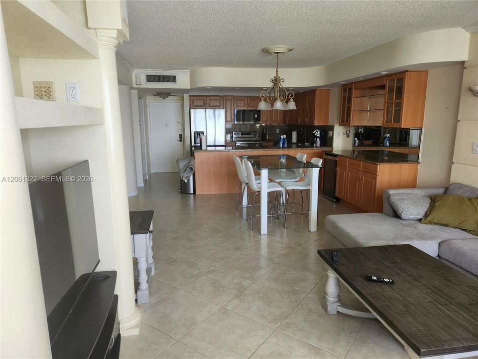 For Rent: $4,500 (2 beds, 2 baths, 1248 Square Feet)