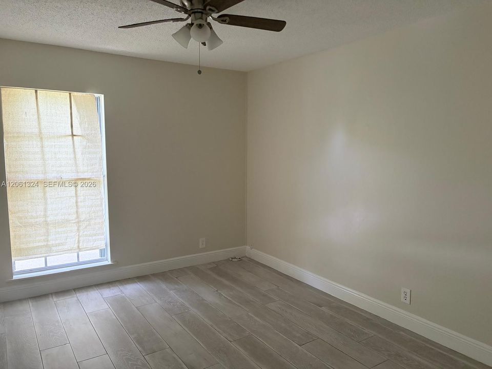 For Sale: $339,990 (3 beds, 2 baths, 1320 Square Feet)