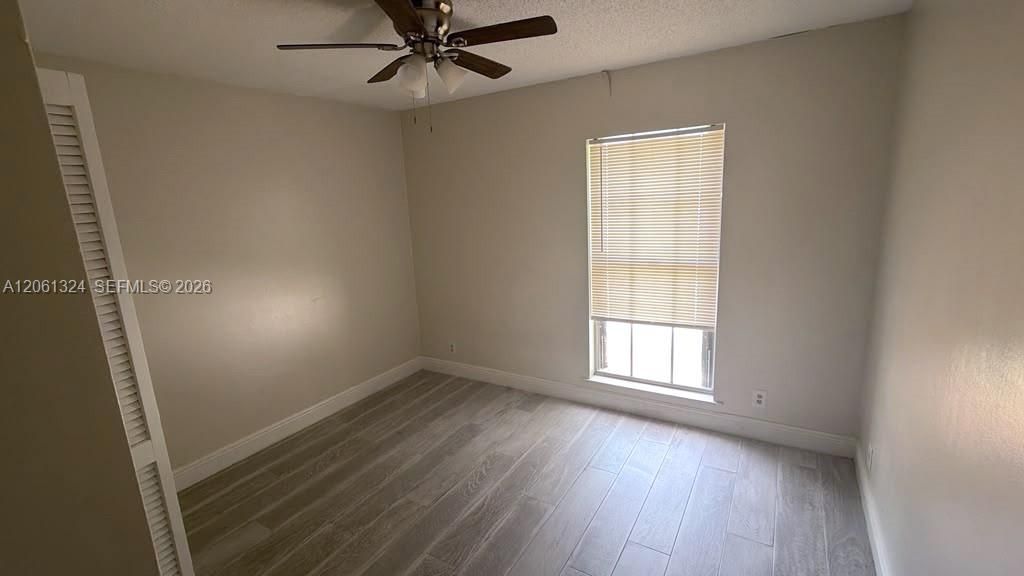 For Sale: $339,990 (3 beds, 2 baths, 1320 Square Feet)