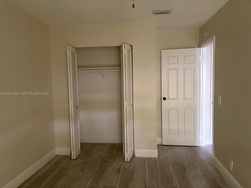 For Sale: $339,990 (3 beds, 2 baths, 1320 Square Feet)