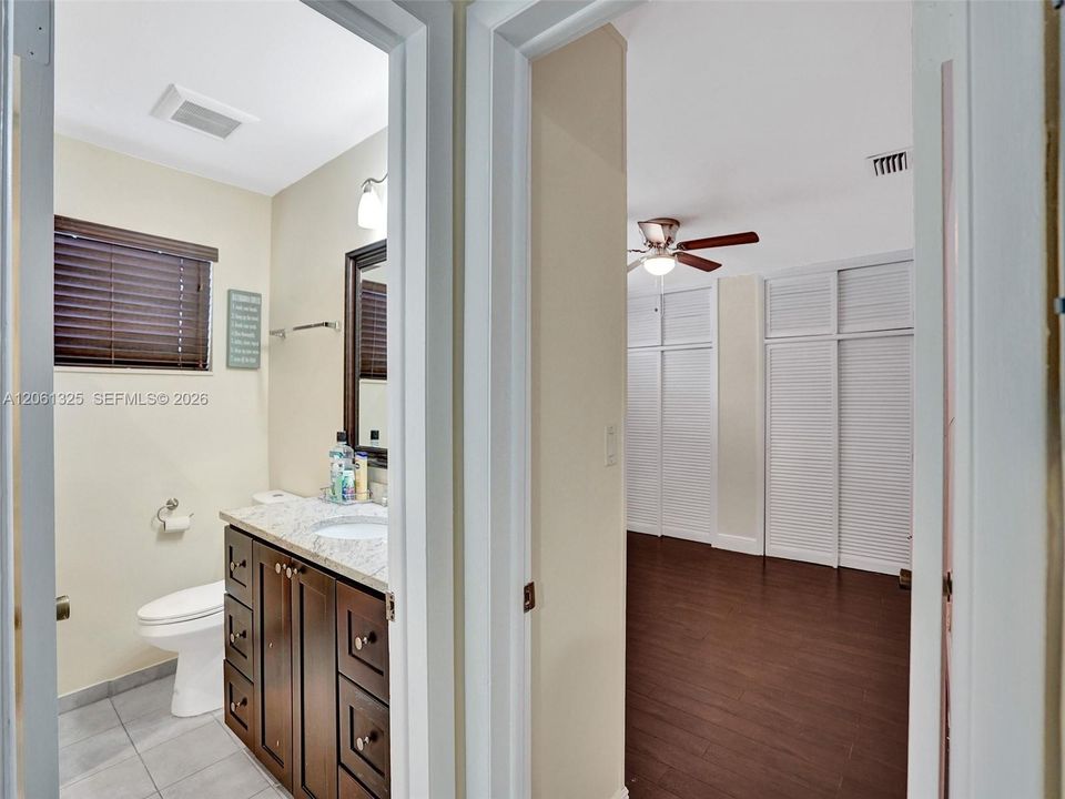 Active With Contract: $3,400 (3 beds, 2 baths, 1611 Square Feet)