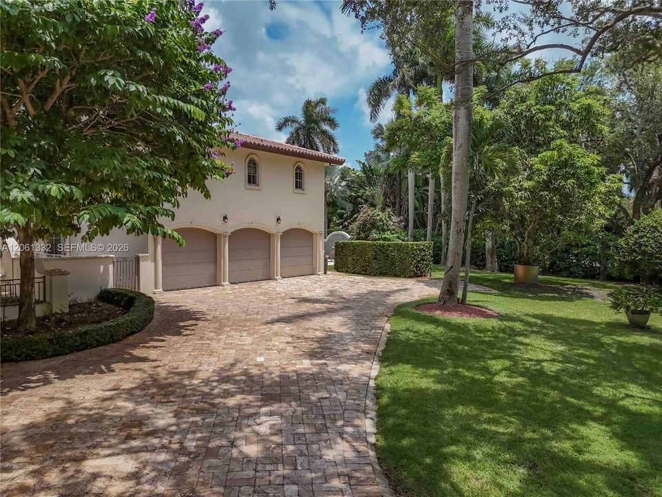 На продажу: $8,950,000 (7 спален, 7 ванн, 7169 Квадратных фут)
