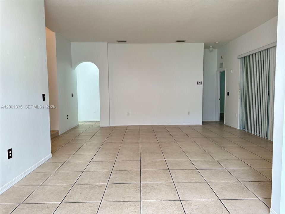 В аренду: $3,400 (4 спален, 2 ванн, 2122 Квадратных фут)