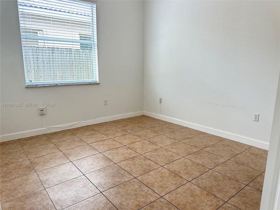 В аренду: $3,400 (4 спален, 2 ванн, 2122 Квадратных фут)