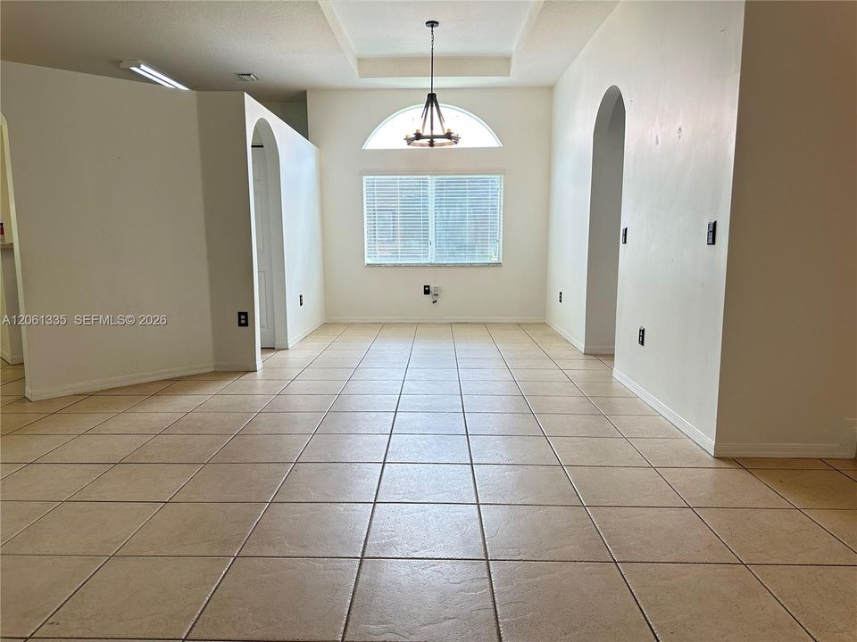 В аренду: $3,400 (4 спален, 2 ванн, 2122 Квадратных фут)