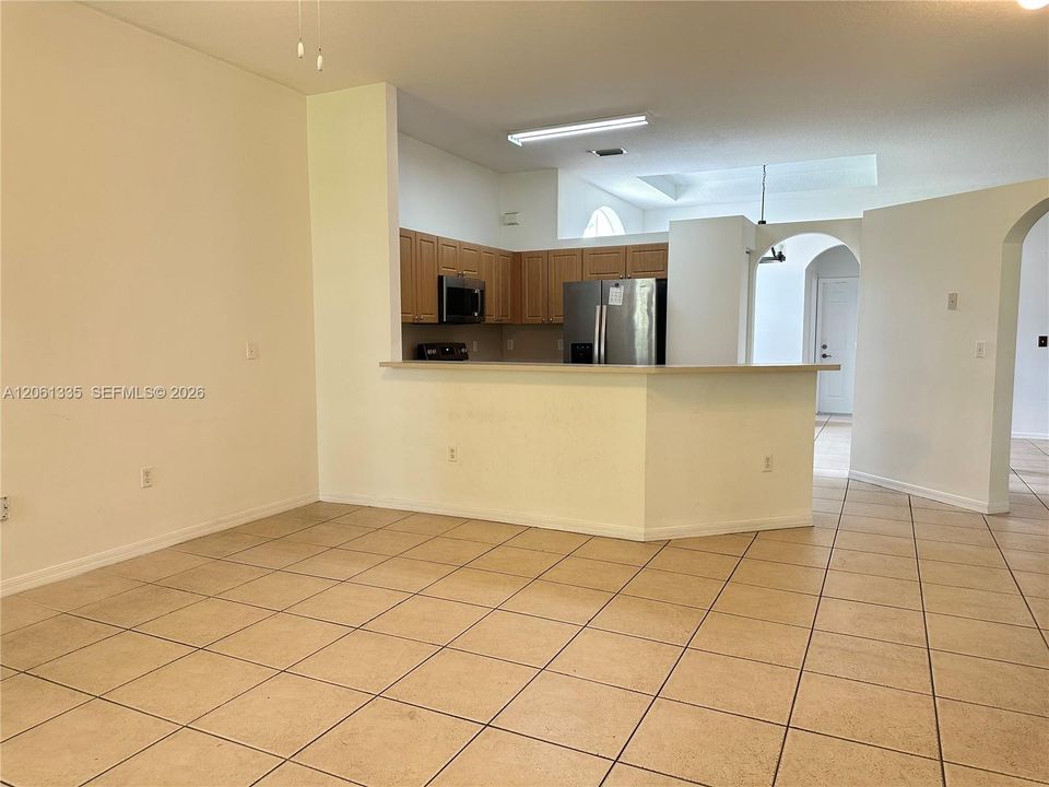 В аренду: $3,400 (4 спален, 2 ванн, 2122 Квадратных фут)