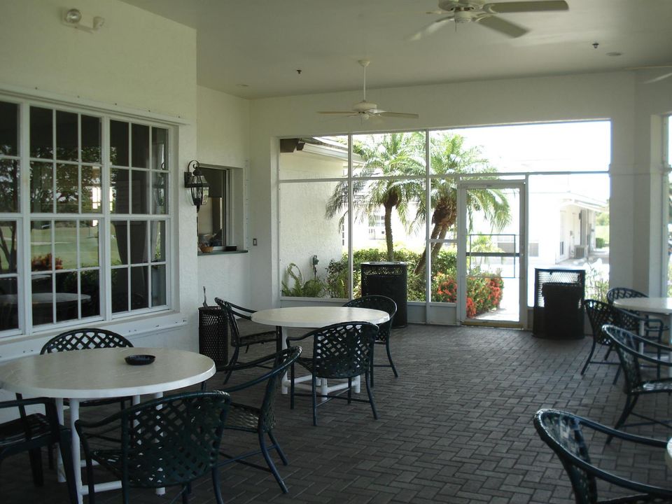 9th hole grill