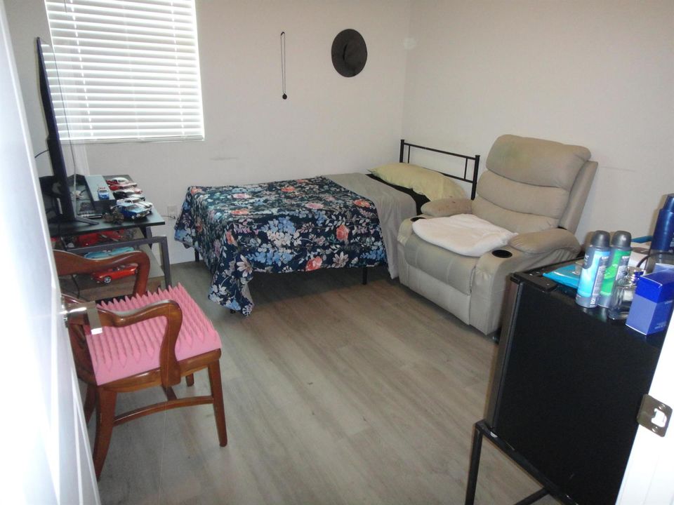 4TH BEDROOM