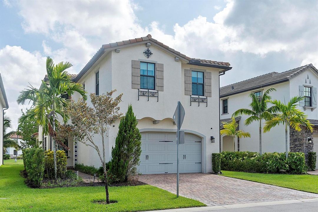11824 SW 13 Ct Pembroke Pines, Fl 32025