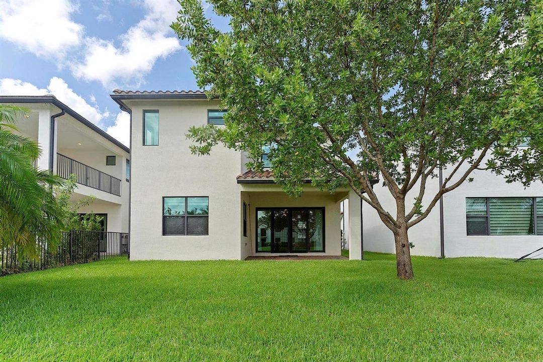 11824 SW 13 Ct Pembroke Pines, Fl 32025