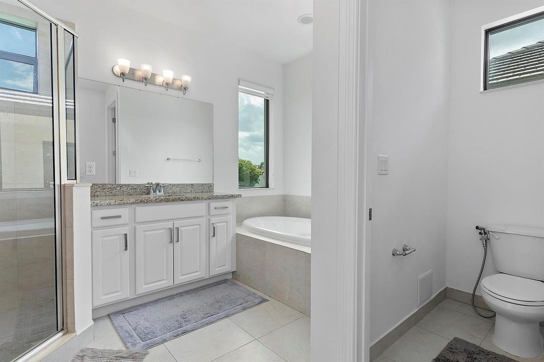 11824 SW 13 Ct Pembroke Pines, Fl 32025