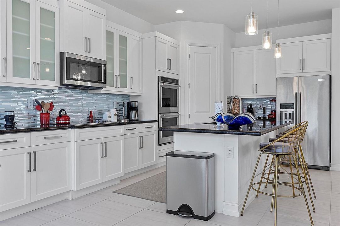 11824 SW 13 Ct Pembroke Pines, Fl 32025