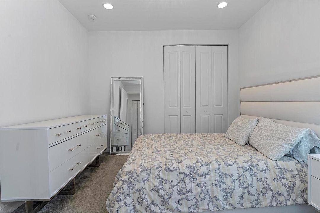 11824 SW 13 Ct Pembroke Pines, Fl 32025