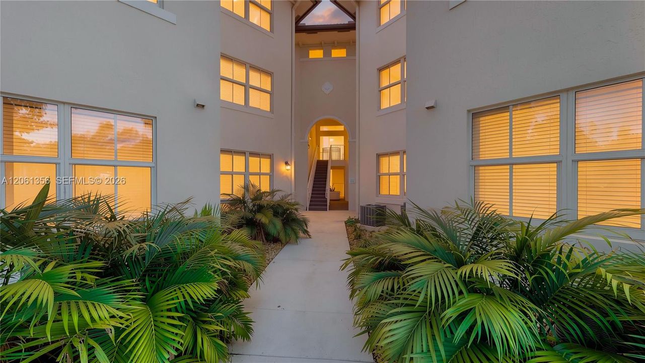 For Sale: $427,000 (3 beds, 2 baths, 1500 Square Feet)
