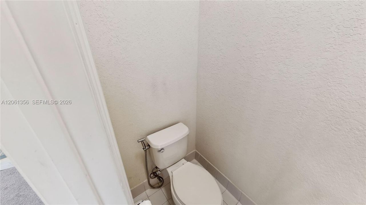 For Sale: $427,000 (3 beds, 2 baths, 1500 Square Feet)