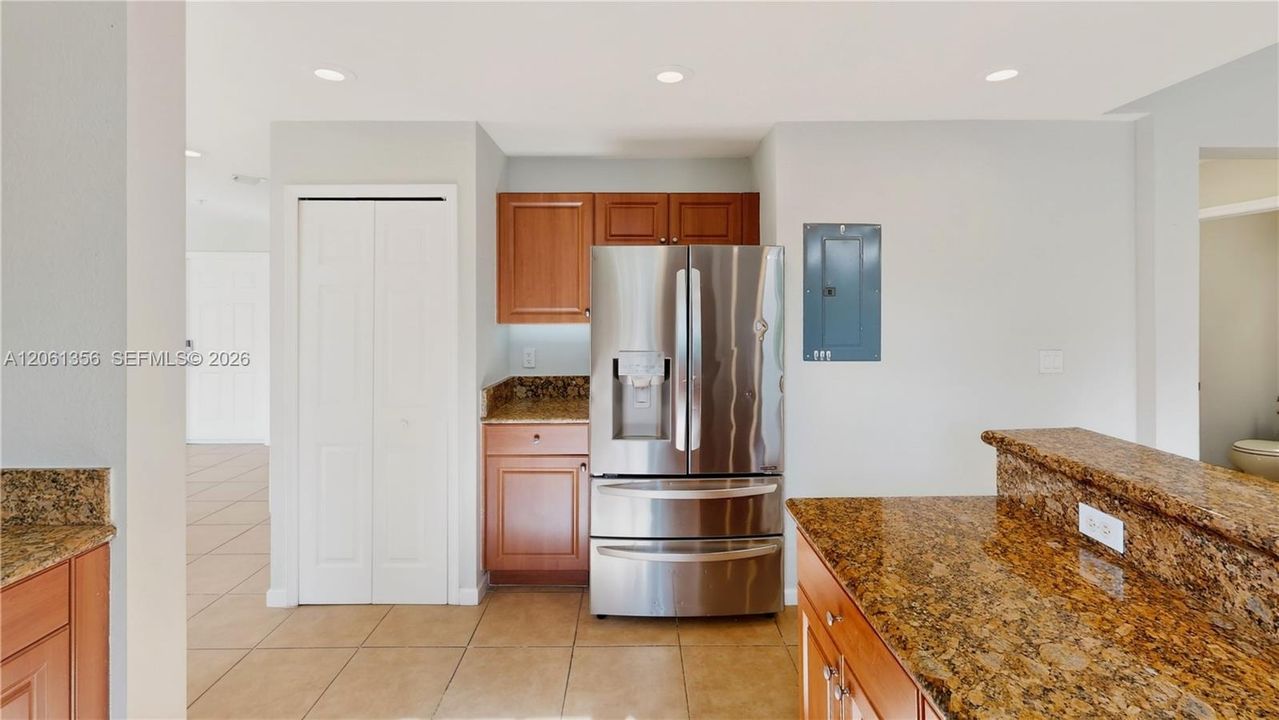 For Sale: $427,000 (3 beds, 2 baths, 1500 Square Feet)