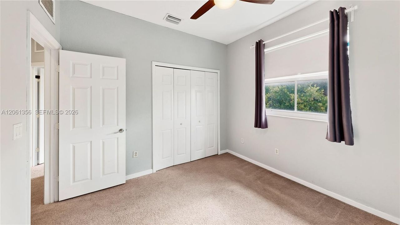 For Sale: $427,000 (3 beds, 2 baths, 1500 Square Feet)