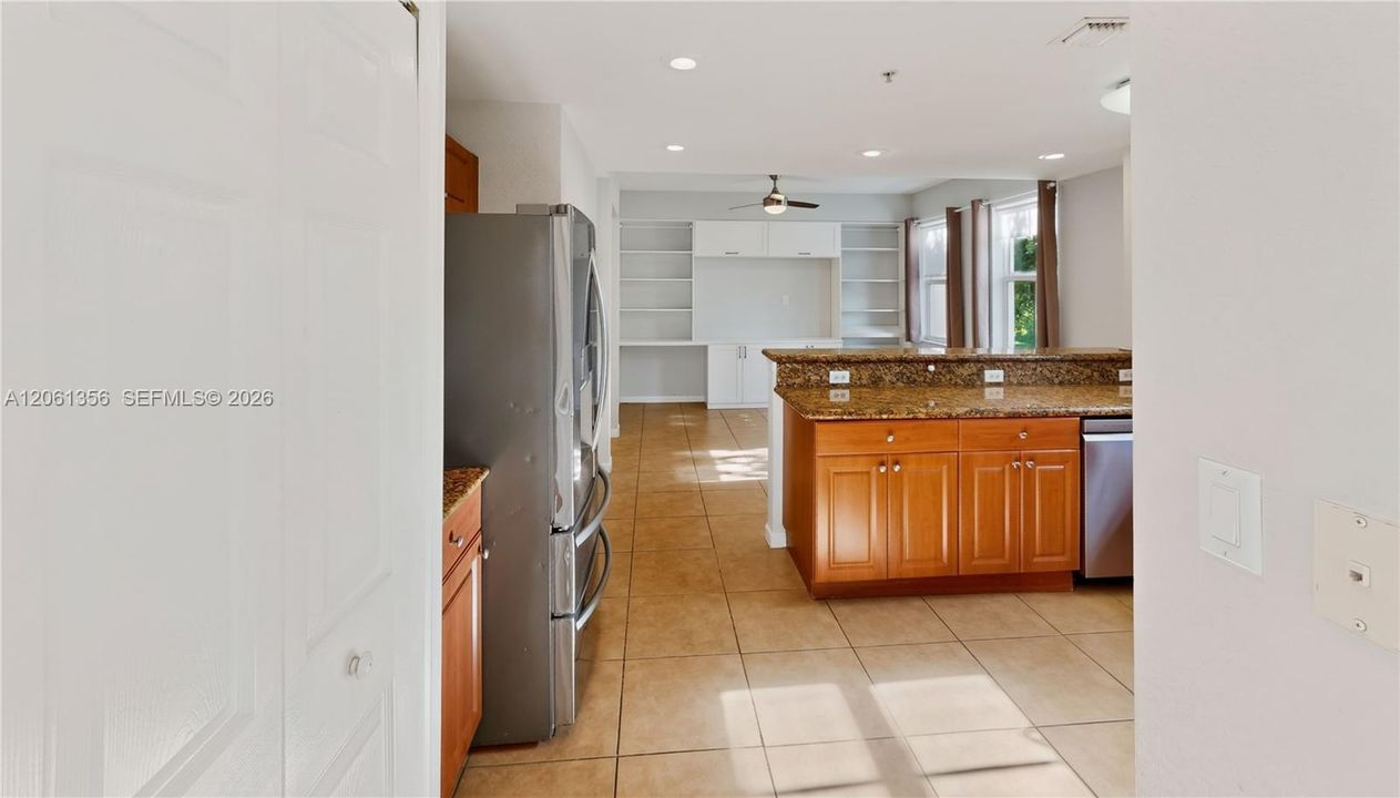 For Sale: $427,000 (3 beds, 2 baths, 1500 Square Feet)