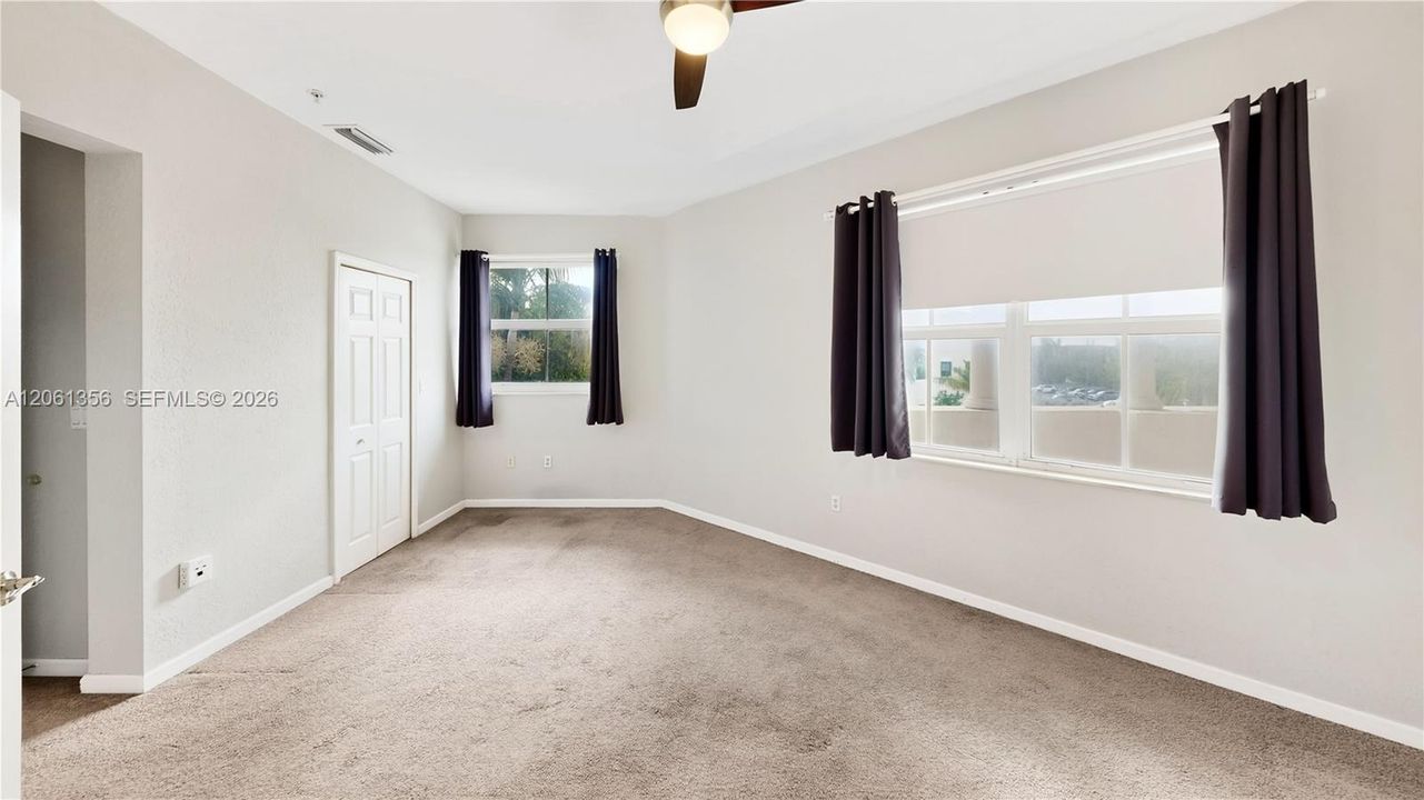 For Sale: $427,000 (3 beds, 2 baths, 1500 Square Feet)