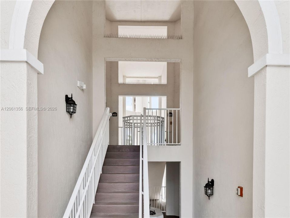 For Sale: $427,000 (3 beds, 2 baths, 1500 Square Feet)