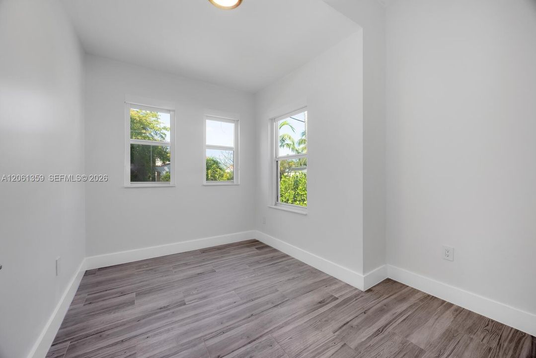 В аренду: $2,950 (2 спален, 1 ванн, 750 Квадратных фут)