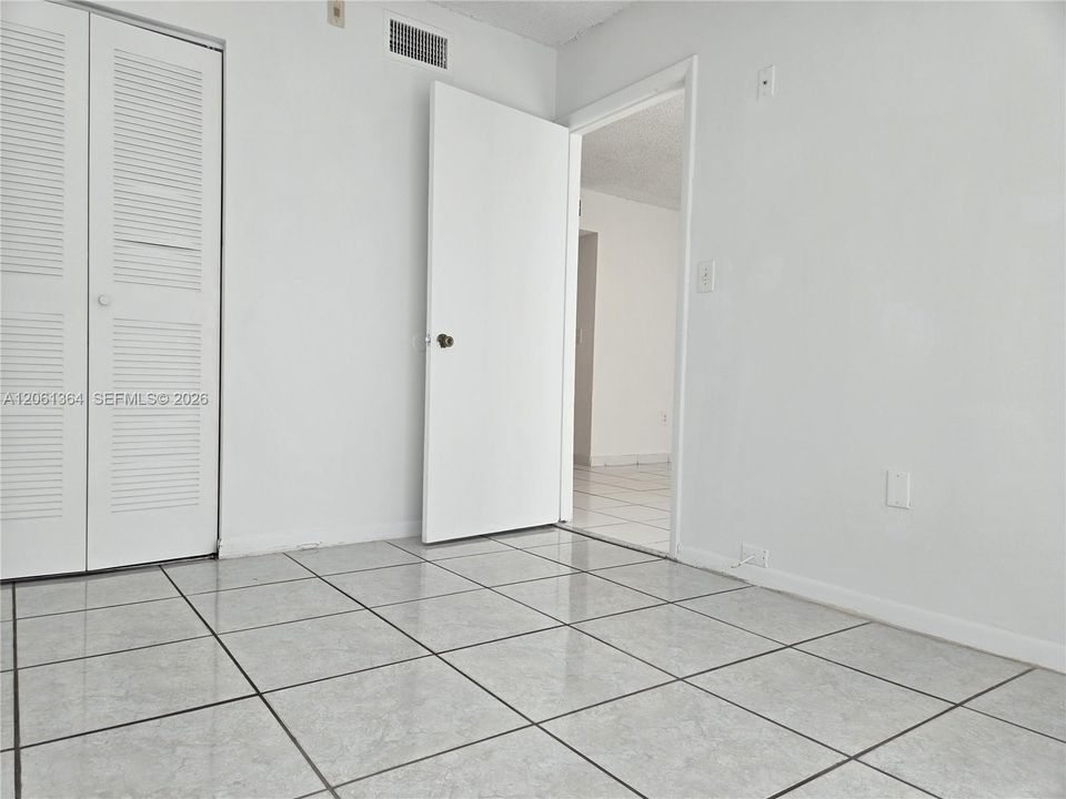 For Rent: $2,100 (2 beds, 2 baths, 850 Square Feet)